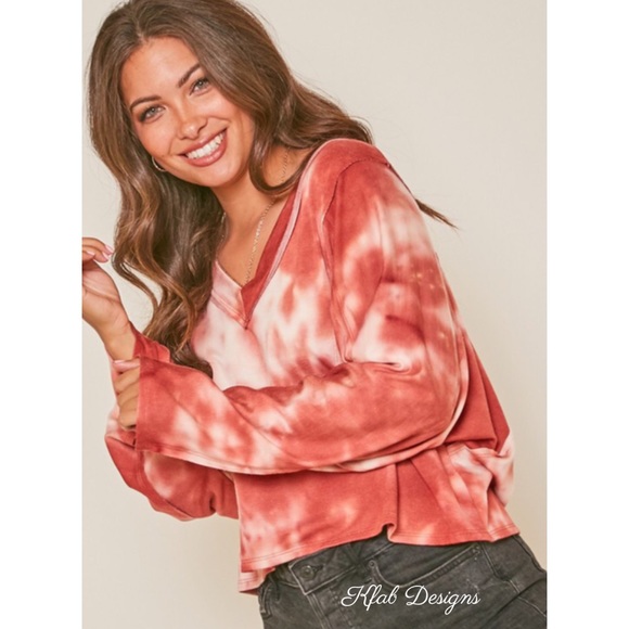 ❤️ LAST 1! V Neck Super Soft Tie Dye Batwing Top! - Picture 7 of 10